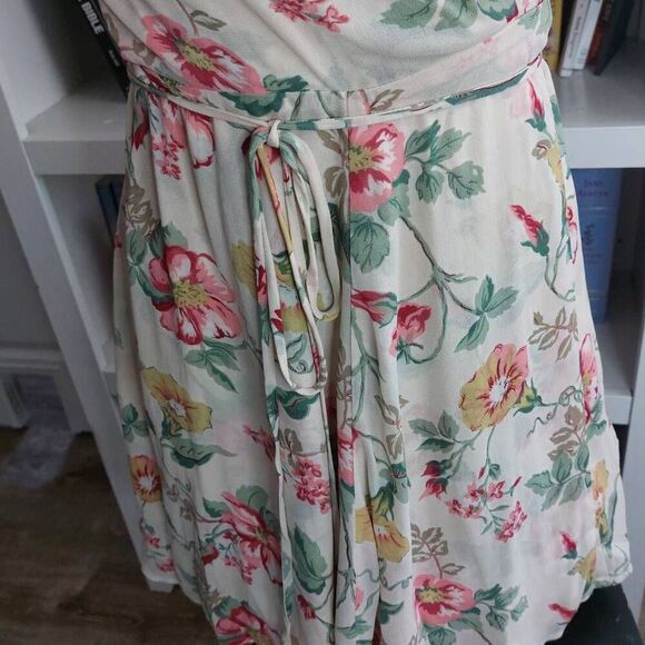 Reformation Cream Floral Wrap Dress size XS NWOT - Picture 6 of 15